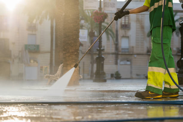 Best Spring Cleaning  in Oak Hill, FL